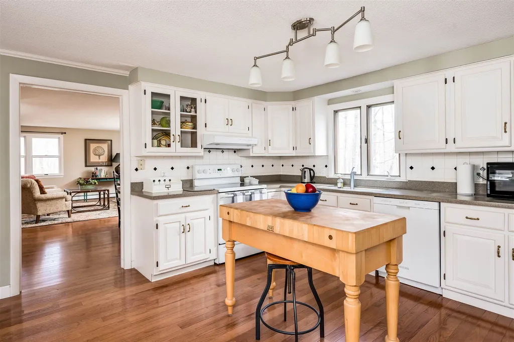 1 Tirrell Place Durham NH 03824