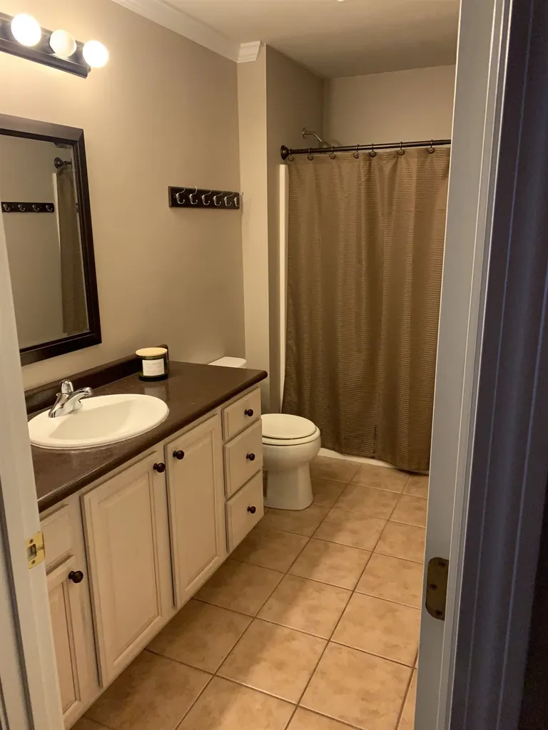 9a Canterberry Court Hudson NH 03051