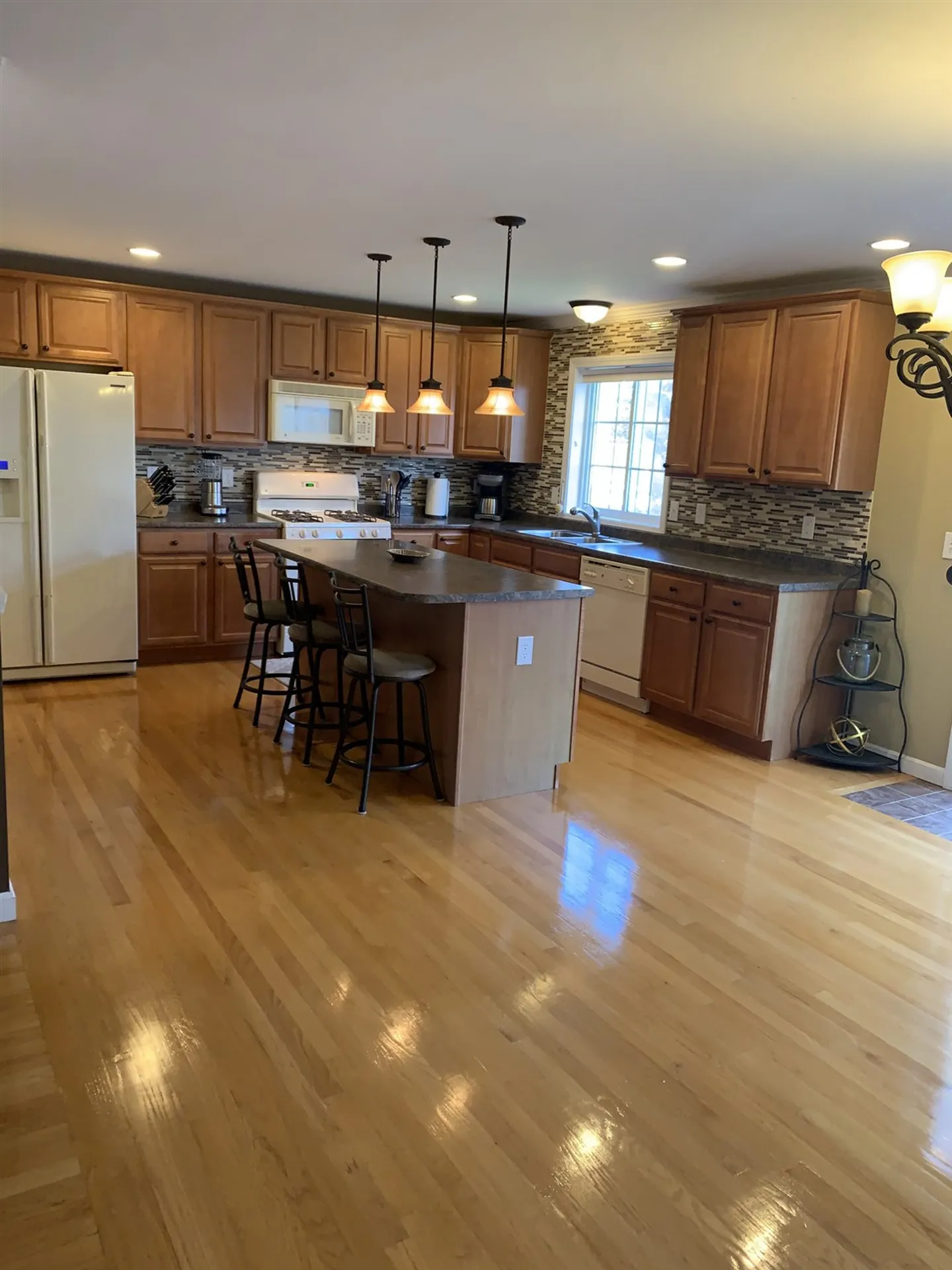 9a Canterberry Court Hudson NH 03051