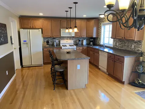 9a Canterberry Court Hudson NH 03051
