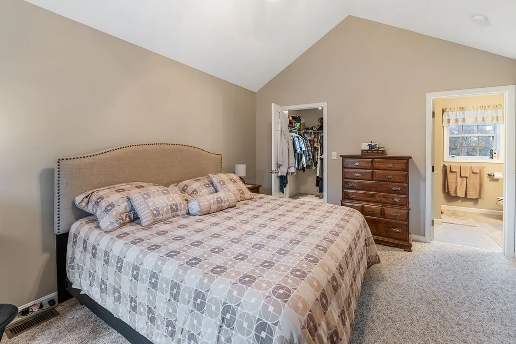 35 Ledgewood Road Wilton NH 03086
