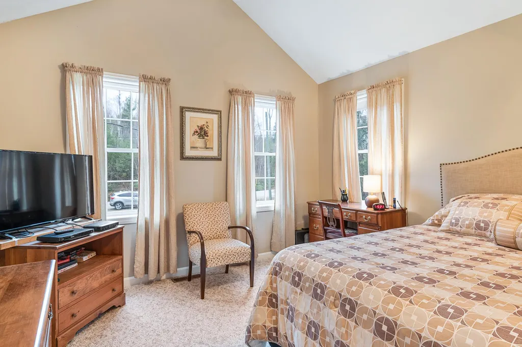 35 Ledgewood Road Wilton NH 03086