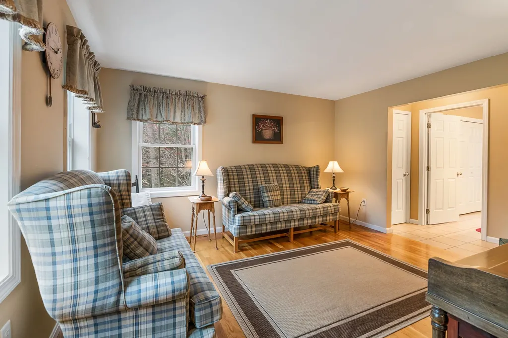 35 Ledgewood Road Wilton NH 03086