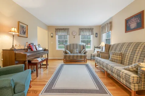 35 Ledgewood Road Wilton NH 03086