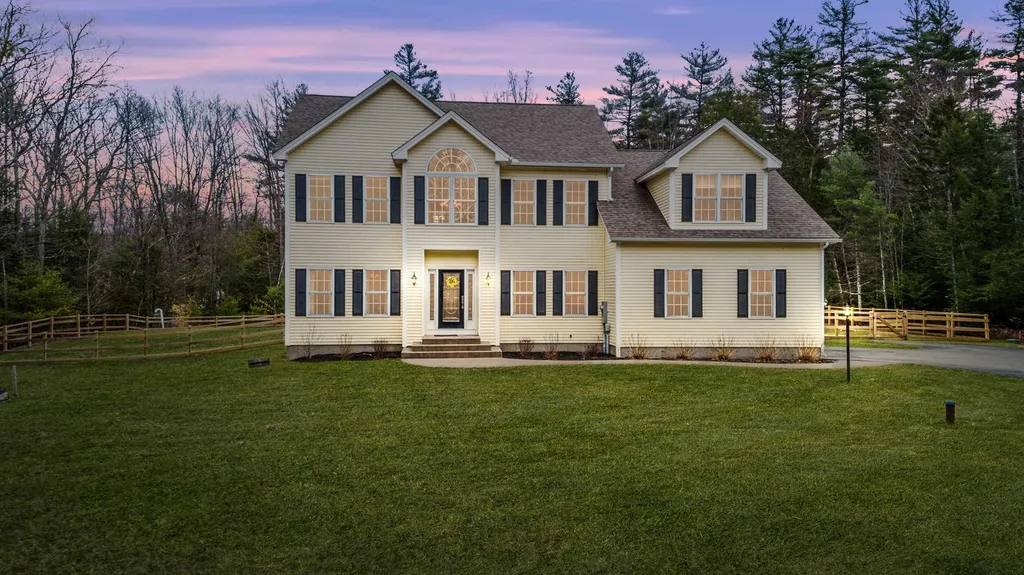 26 Treadwell Lane Peterborough NH 03458