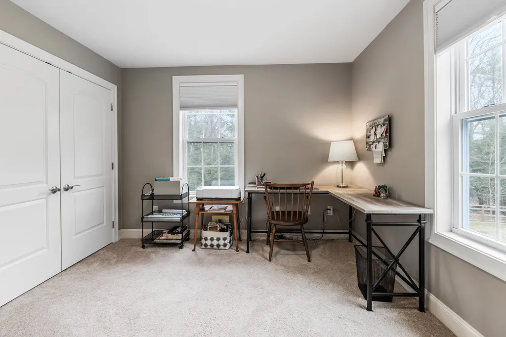 26 Treadwell Lane Peterborough NH 03458