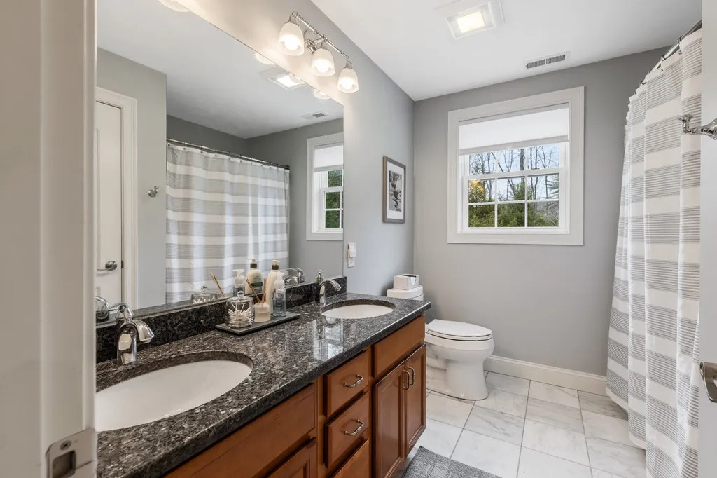 26 Treadwell Lane Peterborough NH 03458