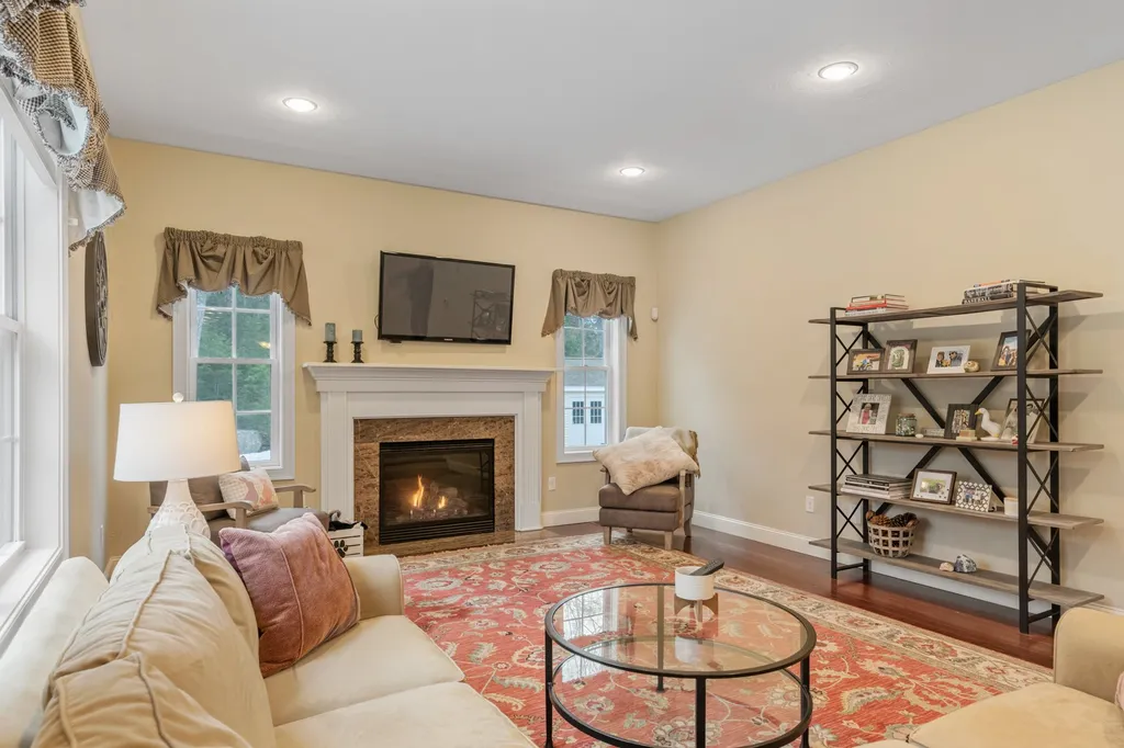 26 Treadwell Lane Peterborough NH 03458