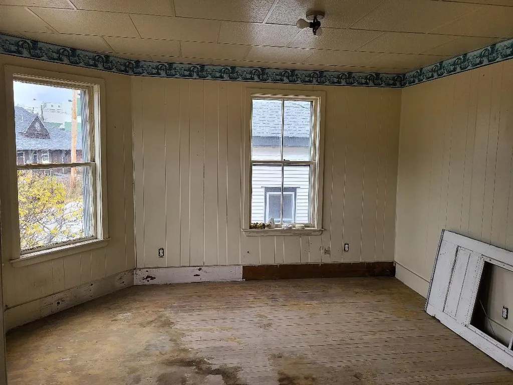 570 Goebel Street Berlin NH 03570