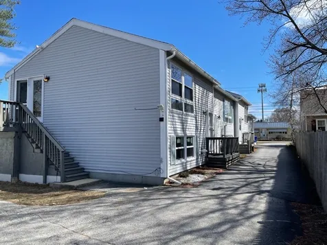 164 Maple Street Manchester NH 03103