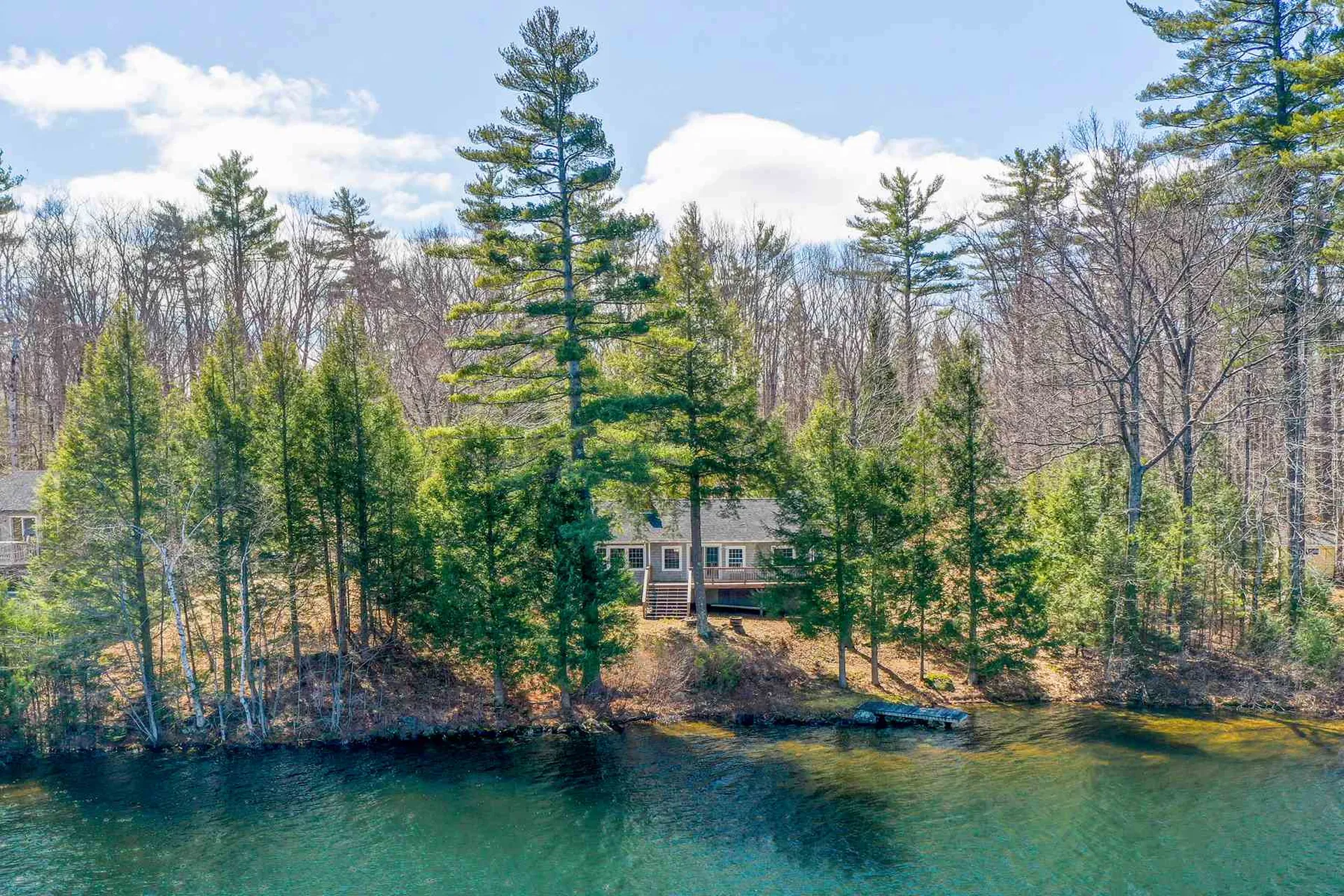 121 Kanasatka Road Moultonborough NH 03254