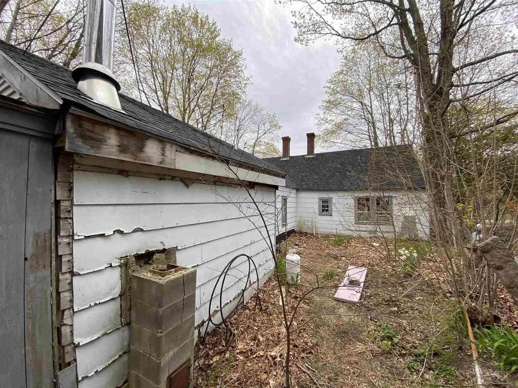 624 South Main Street Wolfeboro NH 03894