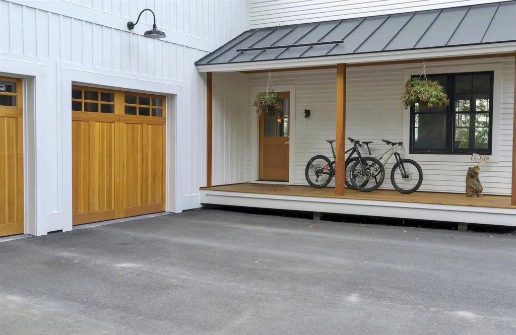 65 Francis Lane Stowe VT 05672