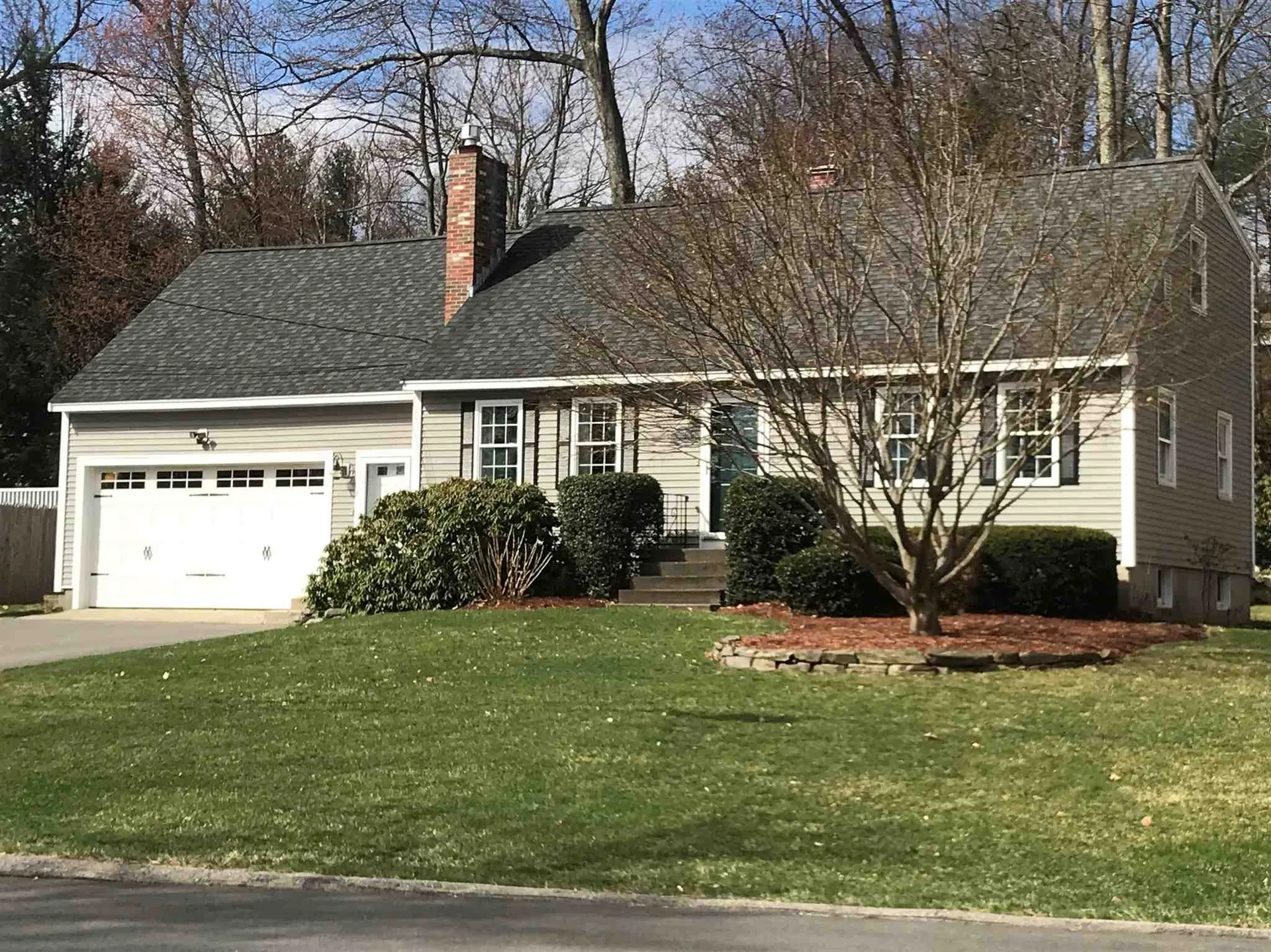 37 Tenby Drive Nashua NH 03062