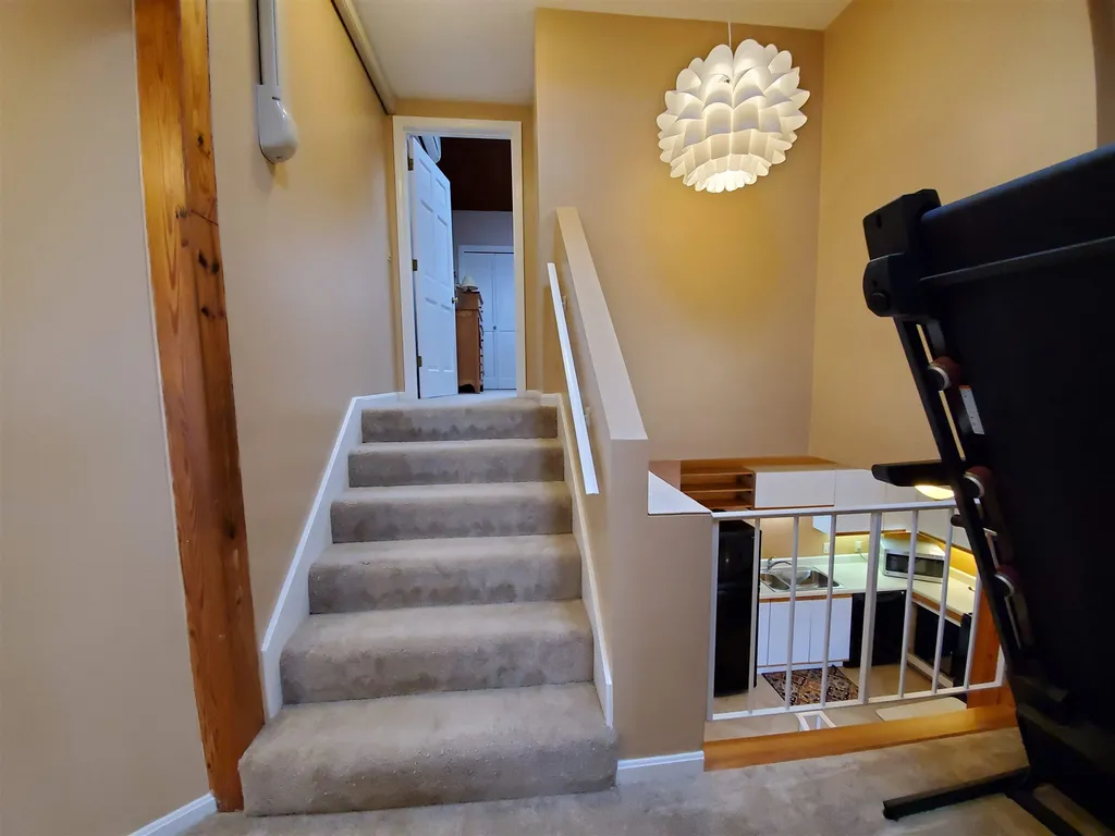 33 Landing Road Enfield NH 03748