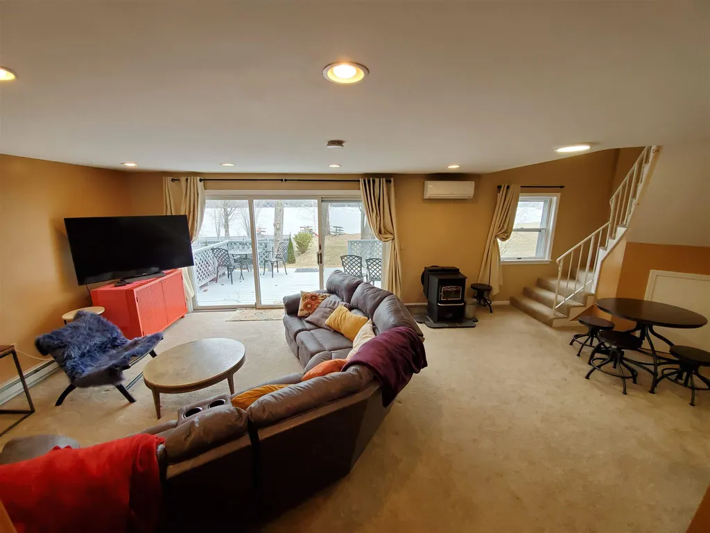 33 Landing Road Enfield NH 03748