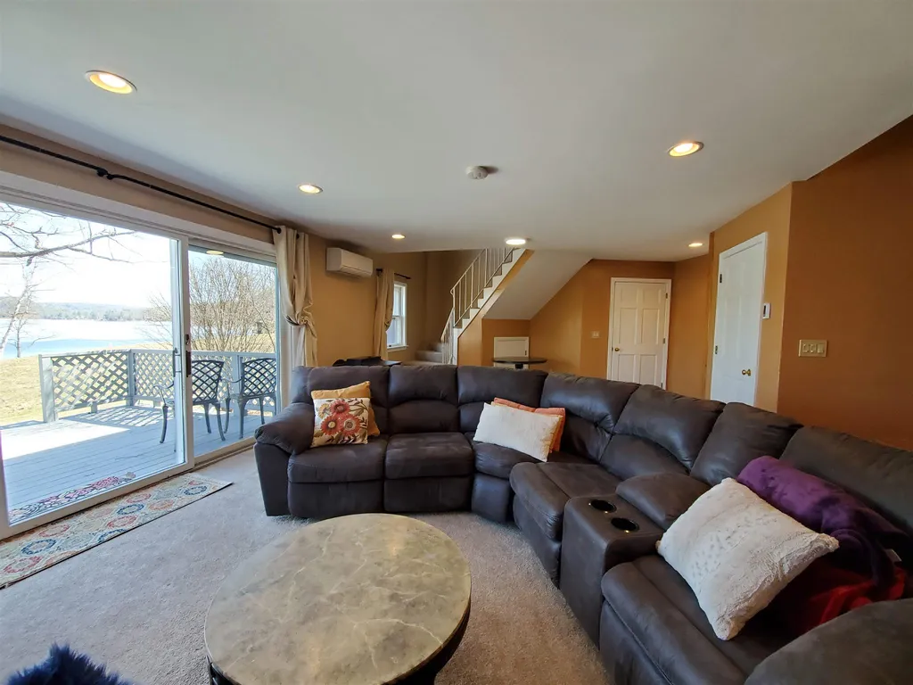 33 Landing Road Enfield NH 03748
