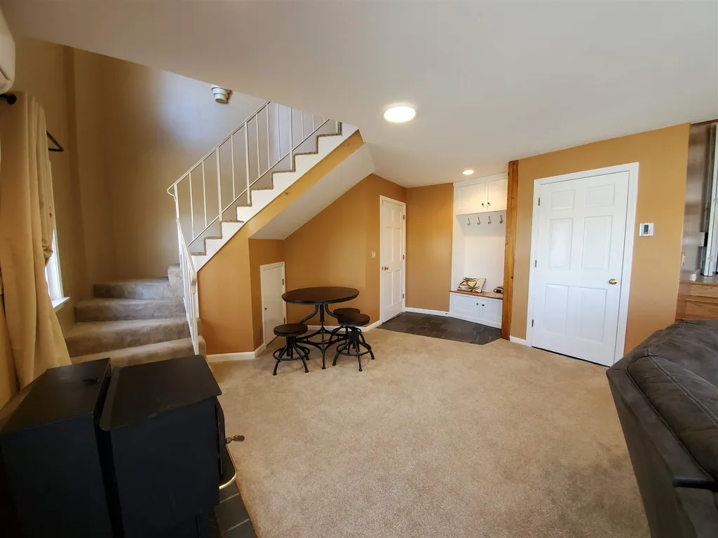 33 Landing Road Enfield NH 03748