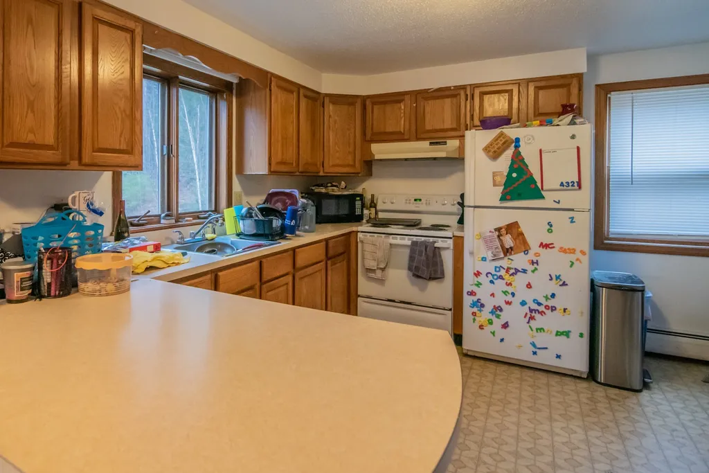 38 Spruce Cove Road Northwood NH 03261-0188