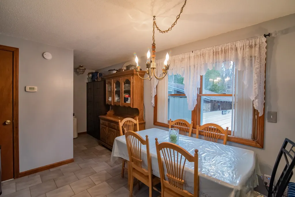 38 Spruce Cove Road Northwood NH 03261-0188