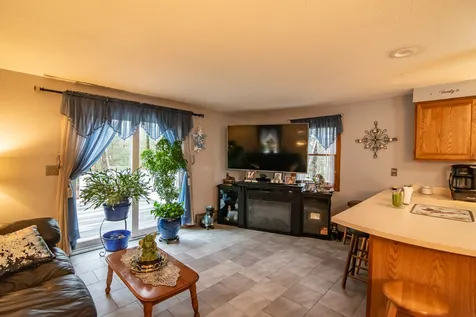 38 Spruce Cove Road Northwood NH 03261-0188