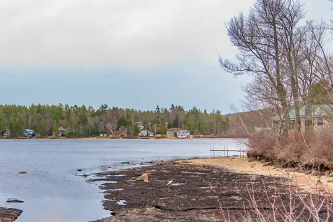 38 Spruce Cove Road Northwood NH 03261-0188