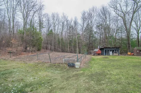 38 Spruce Cove Road Northwood NH 03261-0188