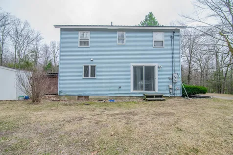 38 Spruce Cove Road Northwood NH 03261-0188