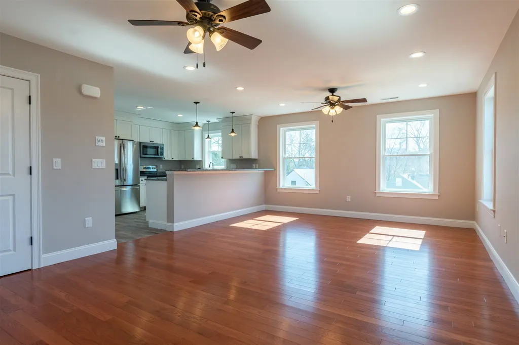 2 Markar Street Nashua NH 03060