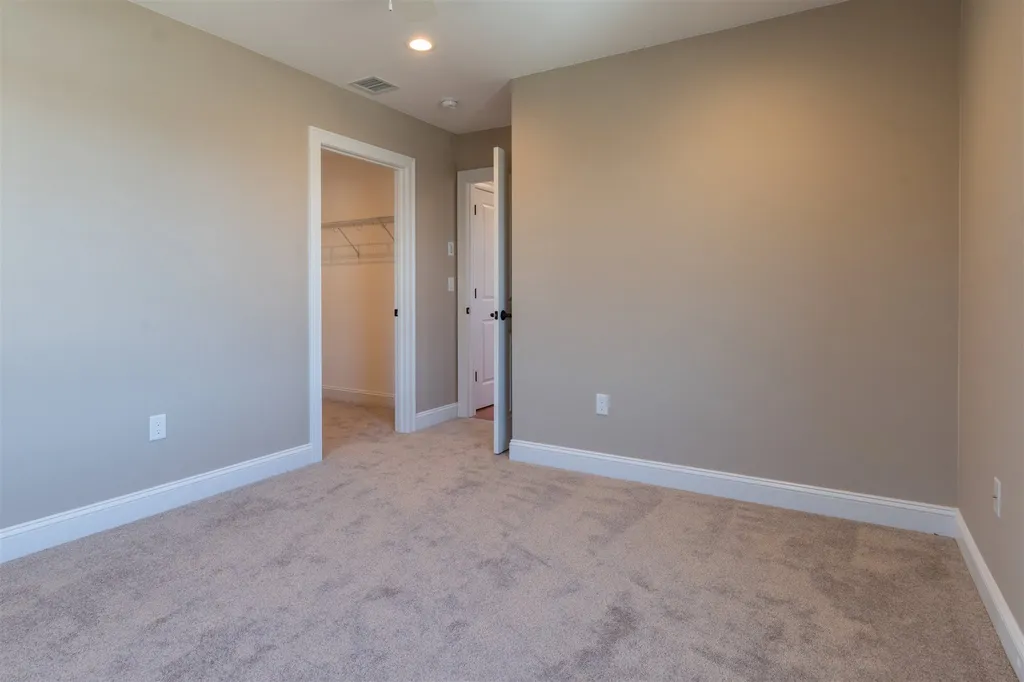 2 Markar Street Nashua NH 03060