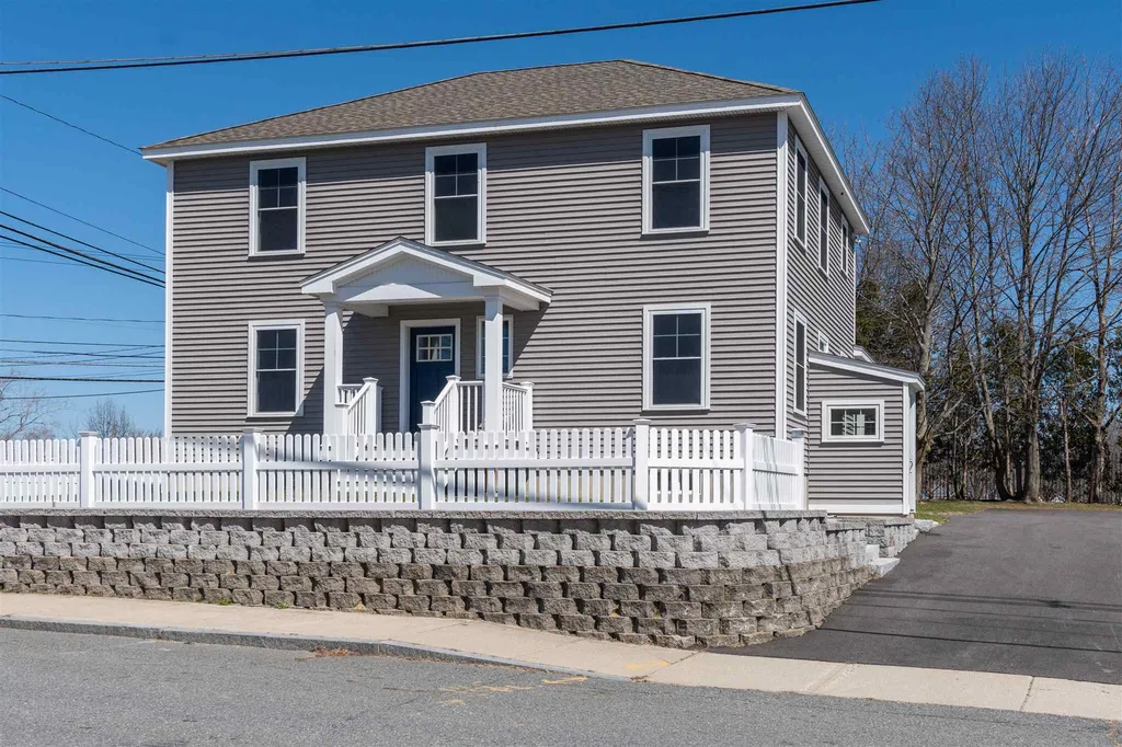 2 Markar Street Nashua NH 03060
