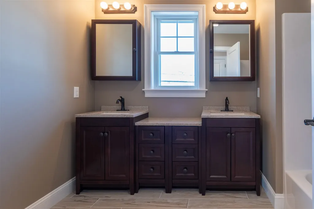 2 Markar Street Nashua NH 03060