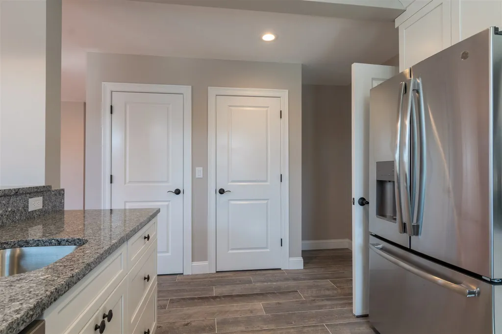 2 Markar Street Nashua NH 03060