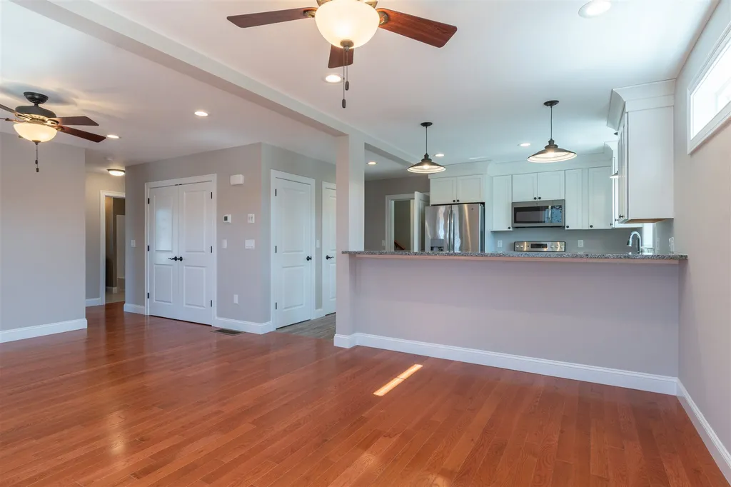 2 Markar Street Nashua NH 03060