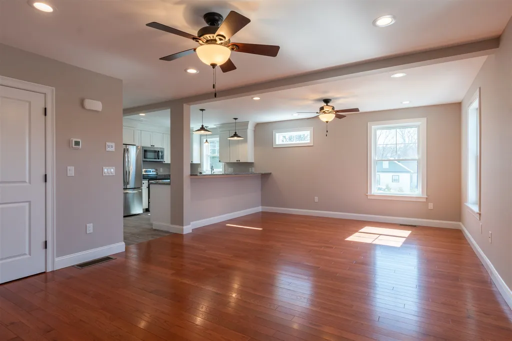 2 Markar Street Nashua NH 03060