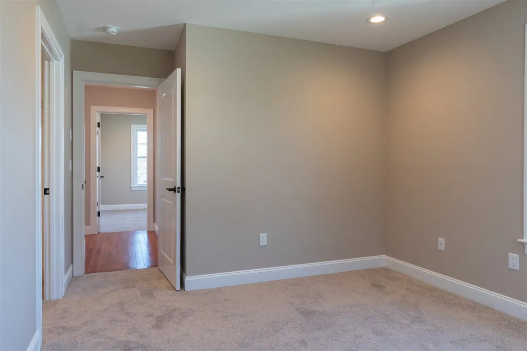 2 Markar Street Nashua NH 03060