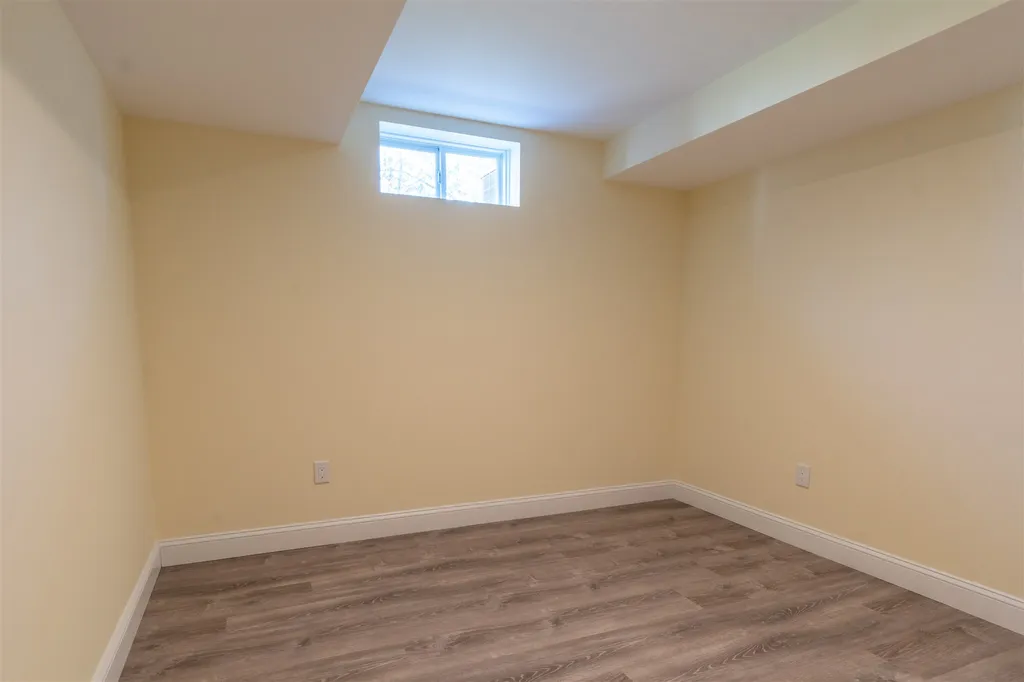 2 Markar Street Nashua NH 03060