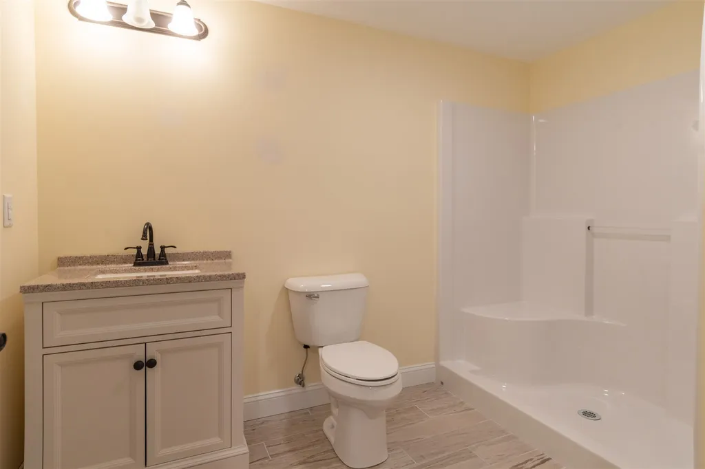 2 Markar Street Nashua NH 03060