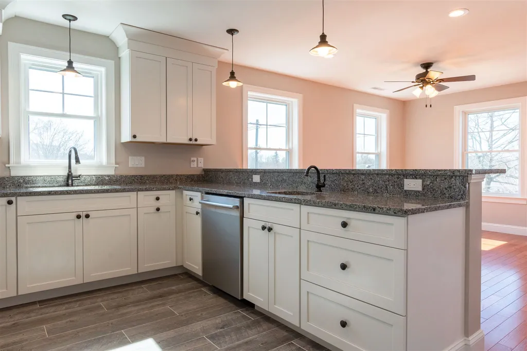 2 Markar Street Nashua NH 03060