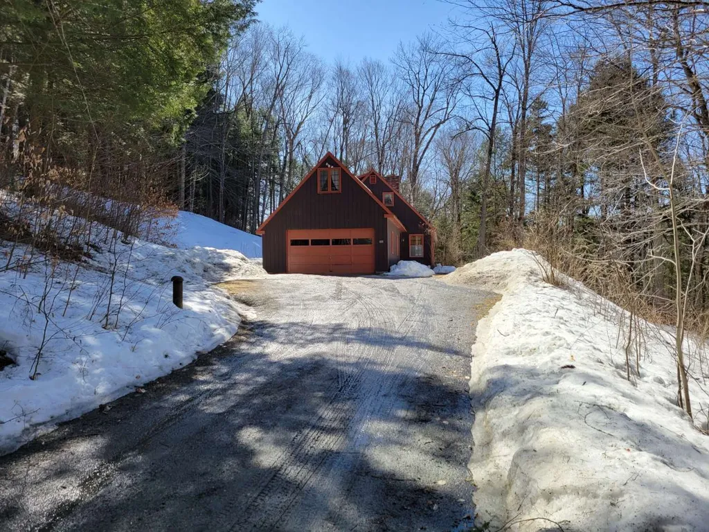 76 Rudge Road Pomfret VT 05067