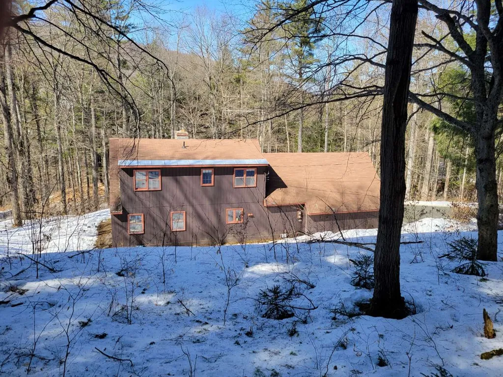 76 Rudge Road Pomfret VT 05067