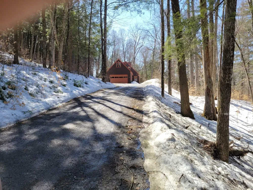 76 Rudge Road Pomfret VT 05067