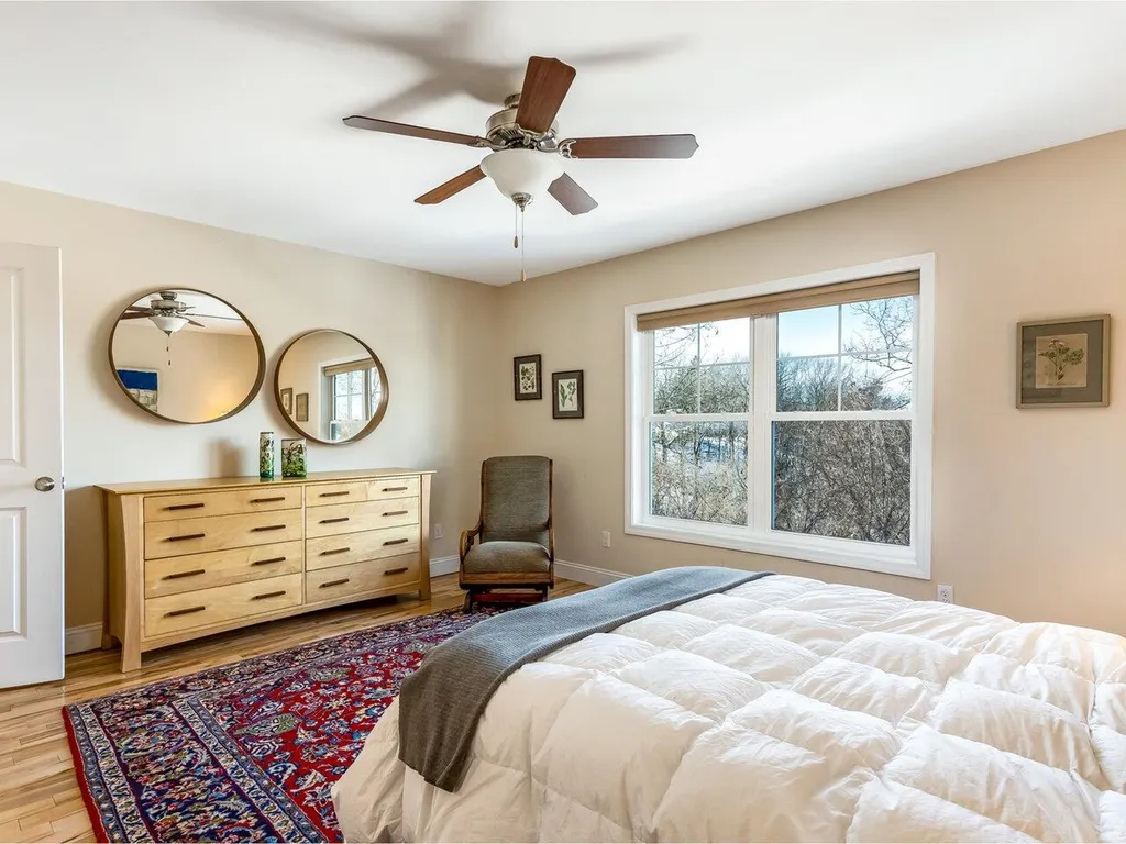 366 Colchester Avenue Burlington VT 05401-1433