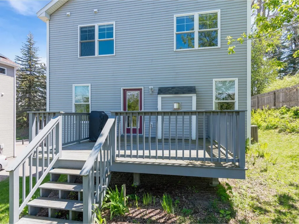366 Colchester Avenue Burlington VT 05401-1433