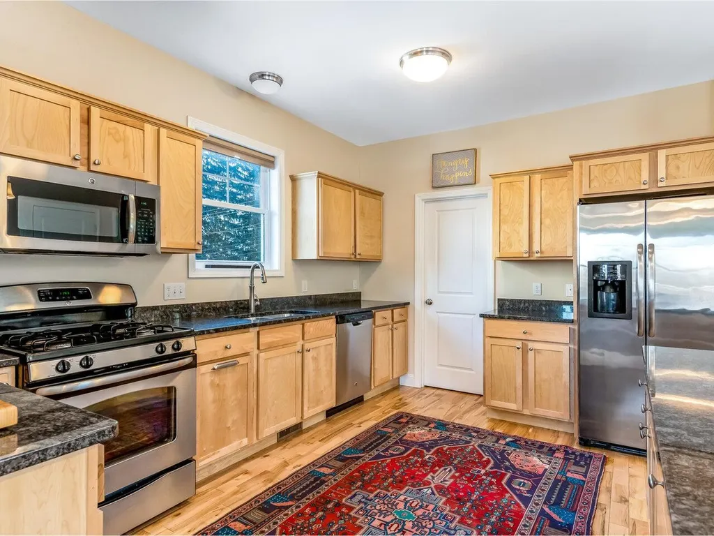 366 Colchester Avenue Burlington VT 05401-1433