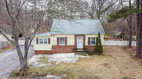 36 Benton Road Hooksett NH 03106