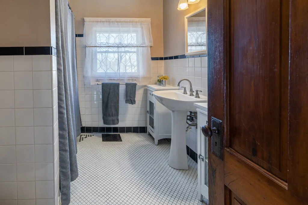 13 Highland Avenue Lebanon NH 03784