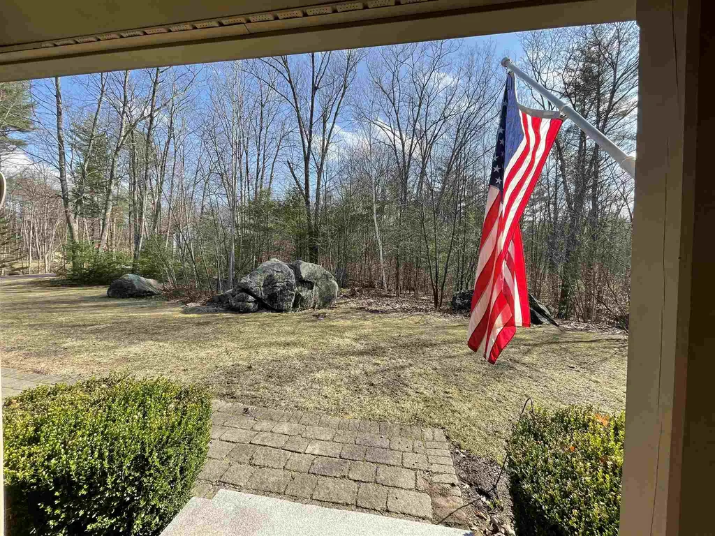 6 Eno Drive Exeter NH 03833