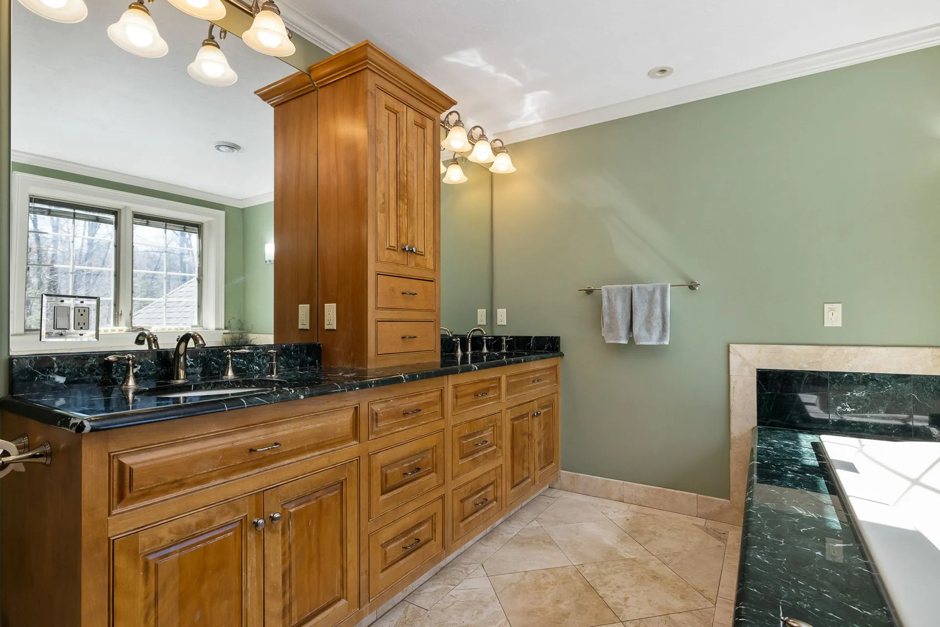 6 Eno Drive Exeter NH 03833