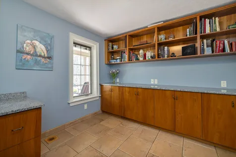 6 Eno Drive Exeter NH 03833